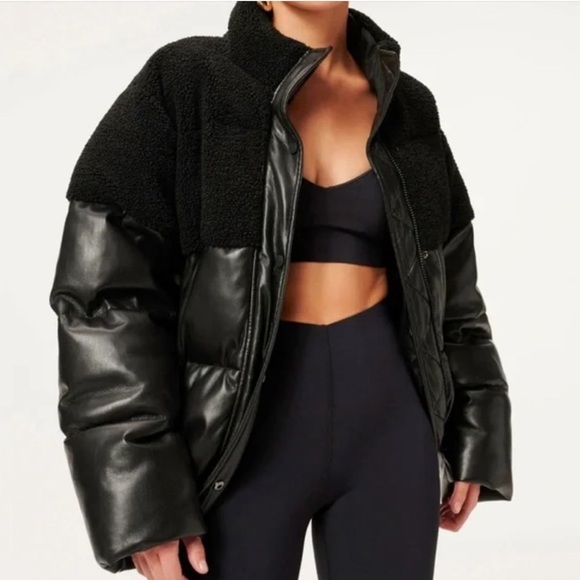 Good American Womens Faux Leather Short Puffer Jacket Size 1 Small NWOT - Picture 1 of 8